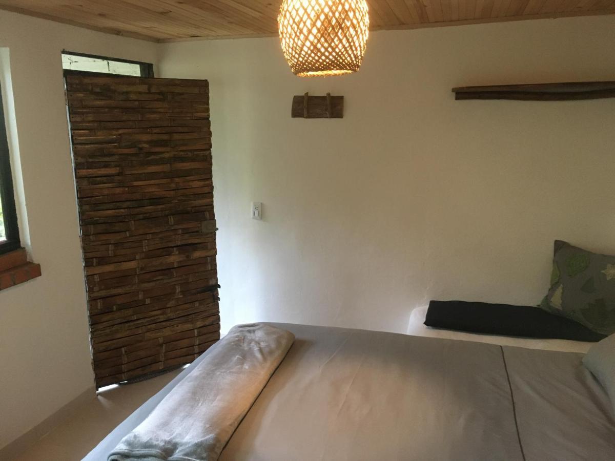 Finca Flora Del Rio, Habitacion Las Orquideas Hotel Pijao Екстериор снимка