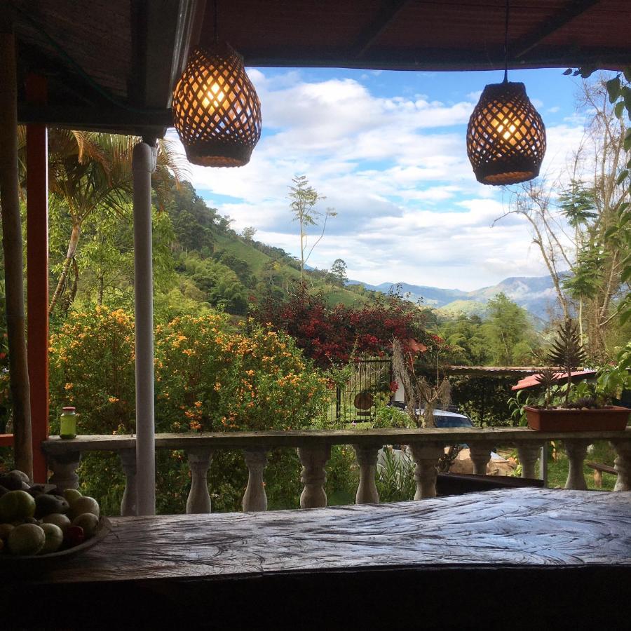 Finca Flora Del Rio, Habitacion Las Orquideas Pijao Екстериор снимка
