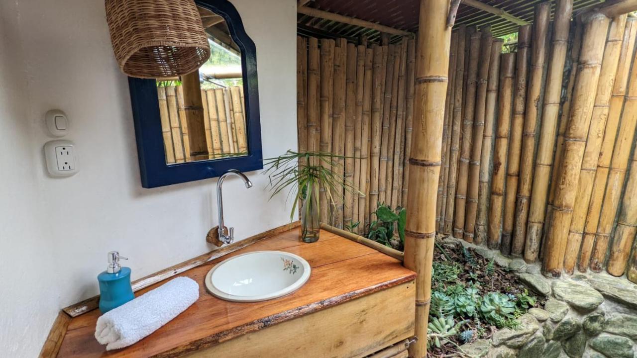 Finca Flora Del Rio, Habitacion Las Orquideas Pijao Екстериор снимка